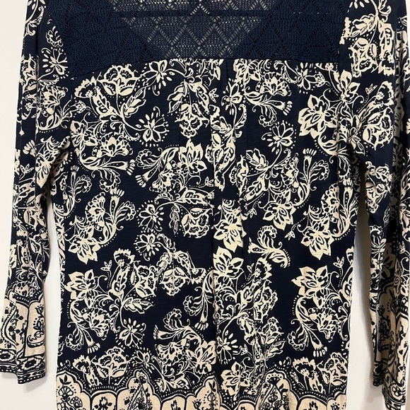 Lucky Brand Navy and Cream Long Sleeve Top size Small - Picture 5 of 5